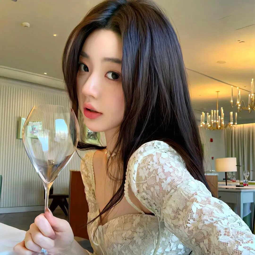 他是龙